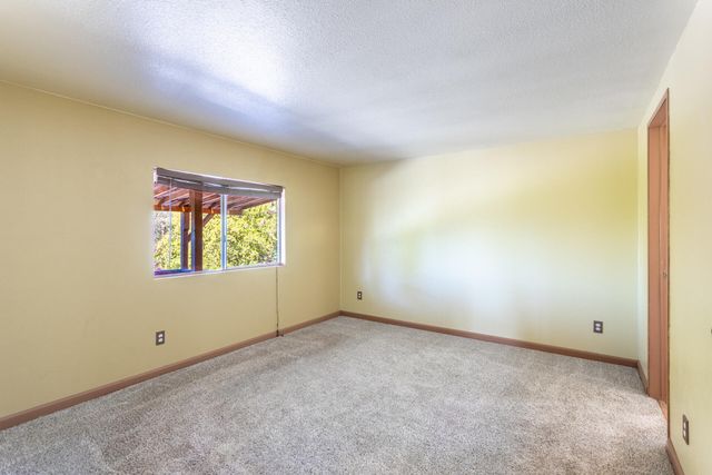 14294 Troy Hills Drive, Bella Vista, CA 96008