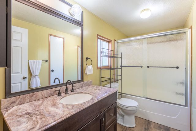 14294 Troy Hills Drive, Bella Vista, CA 96008