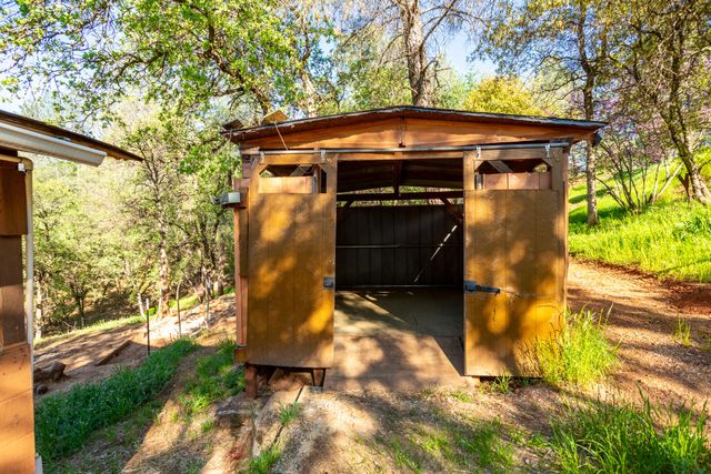 14294 Troy Hills Drive, Bella Vista, CA 96008