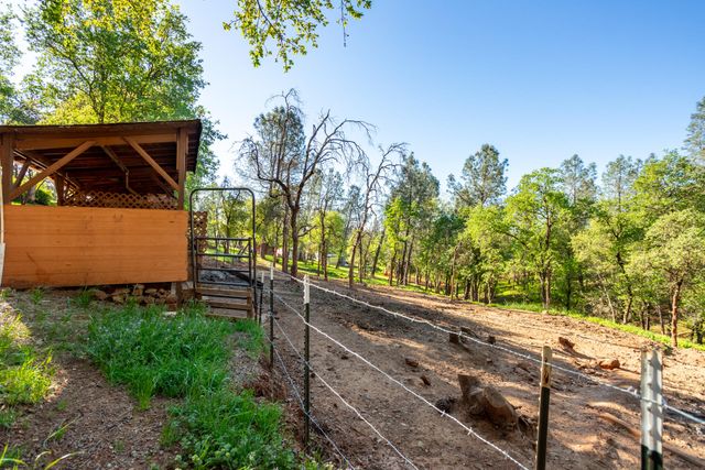 14294 Troy Hills Drive, Bella Vista, CA 96008