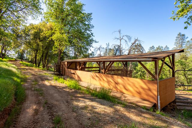 14294 Troy Hills Drive, Bella Vista, CA 96008