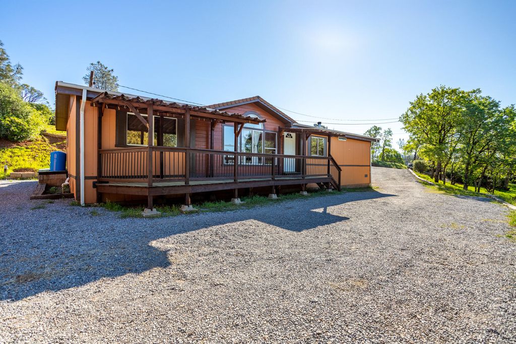 14294 Troy Hills Drive, Bella Vista, CA 96008