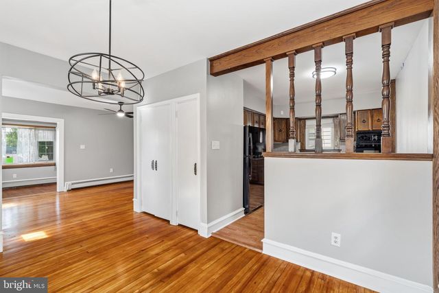 201 N CHESTER PIKE, Glenolden, PA 19036