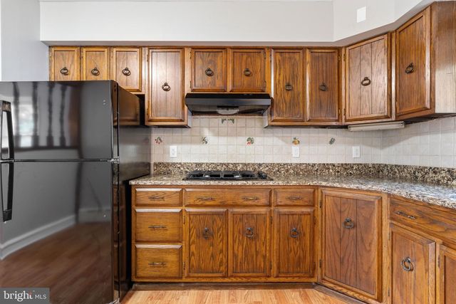 201 N CHESTER PIKE, Glenolden, PA 19036