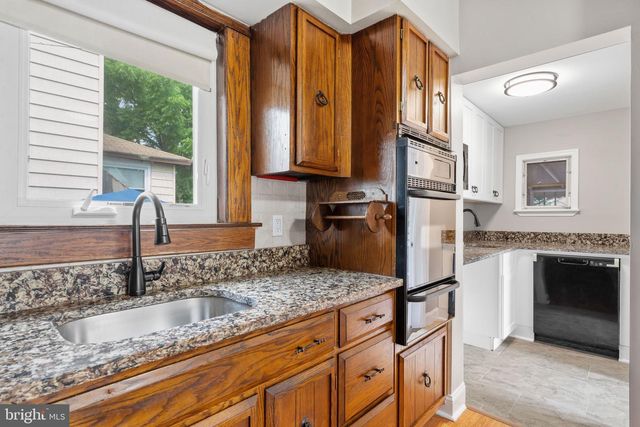 201 N CHESTER PIKE, Glenolden, PA 19036