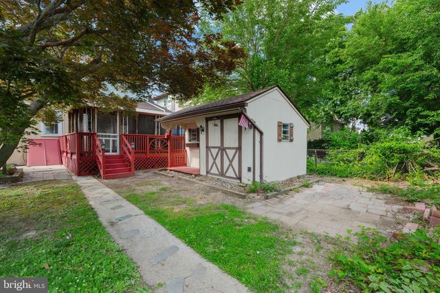 201 N CHESTER PIKE, Glenolden, PA 19036