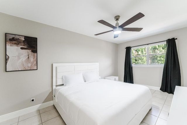 1800 NW 4th Avenue, Boca Raton, FL 33432