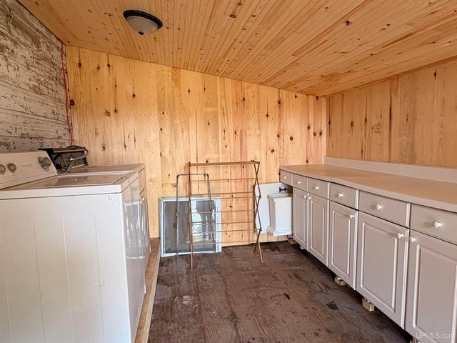8172 River Gg Street, Nahma, MI 49864