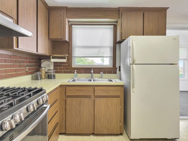 291 Levin Rd, Rockland, MA 02370