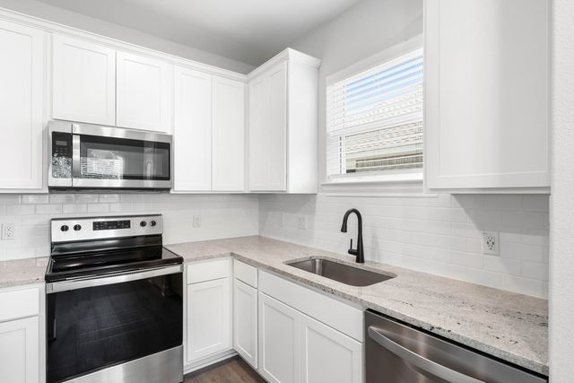 1012 Cypress Avenue, Hutchins, TX 75141