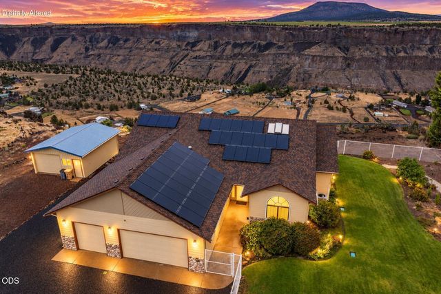 13877 SW Peninsula Drive, Terrebonne, OR 97760