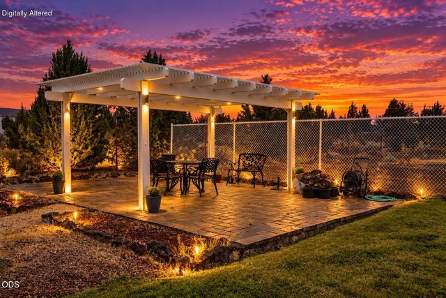 13877 SW Peninsula Drive, Terrebonne, OR 97760