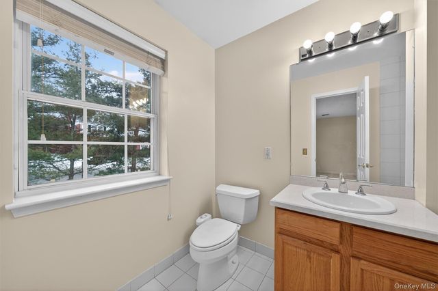 77 Jamie Court, Suffern, NY 10901