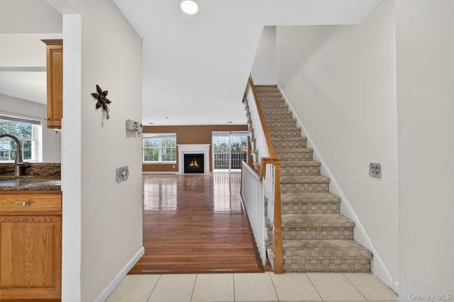 77 Jamie Court, Suffern, NY 10901