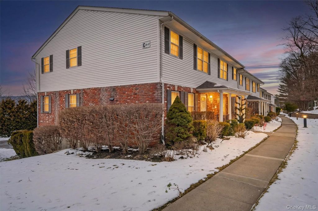 77 Jamie Court, Suffern, NY 10901