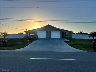 1429 Nelson RD N, Cape Coral, FL 33993