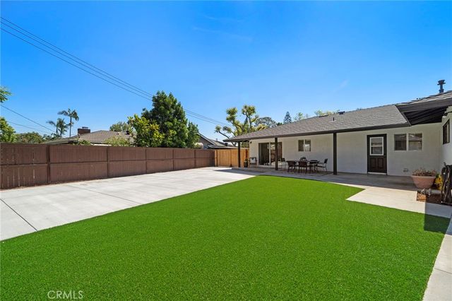 18661 Vale, North Tustin, CA 92705