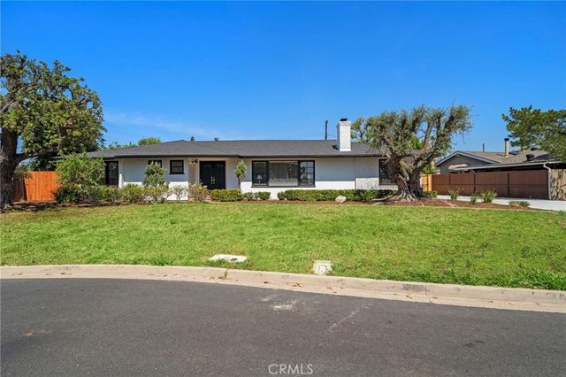 18661 Vale, North Tustin, CA 92705