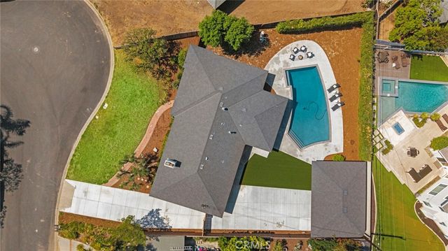 18661 Vale, North Tustin, CA 92705