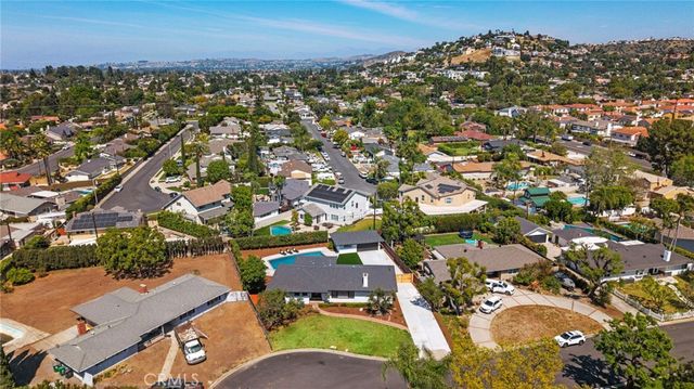 18661 Vale, North Tustin, CA 92705