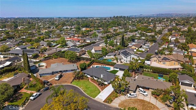 18661 Vale, North Tustin, CA 92705