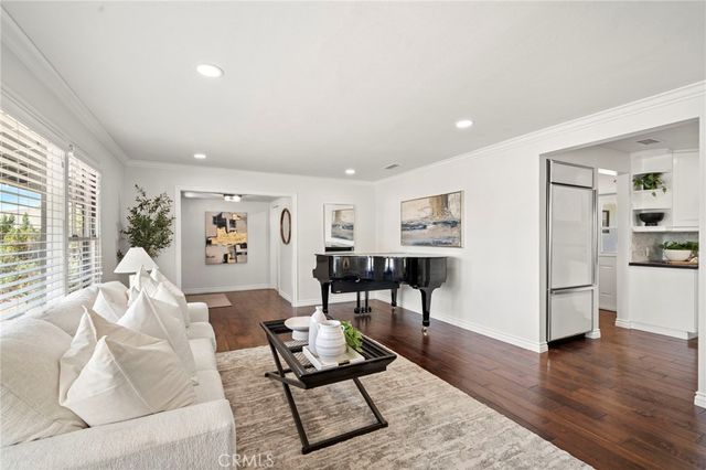 18661 Vale, North Tustin, CA 92705