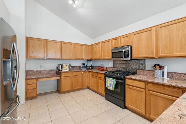 11268 N Running River Place, Oro Valley, AZ 85737