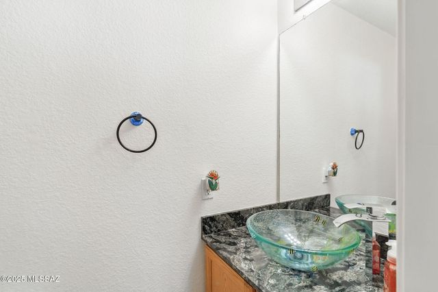 11268 N Running River Place, Oro Valley, AZ 85737