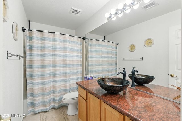 11268 N Running River Place, Oro Valley, AZ 85737