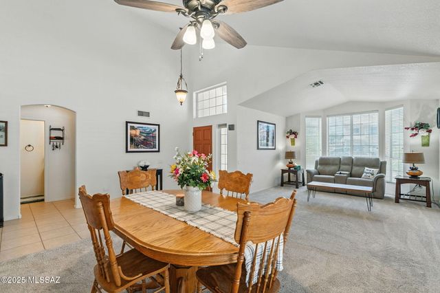 11268 N Running River Place, Oro Valley, AZ 85737