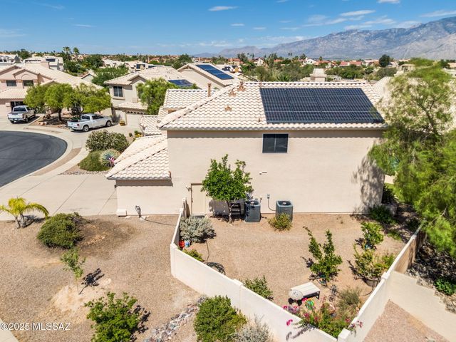 11268 N Running River Place, Oro Valley, AZ 85737