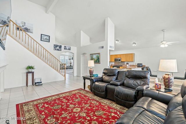 11268 N Running River Place, Oro Valley, AZ 85737
