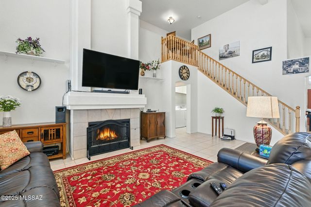 11268 N Running River Place, Oro Valley, AZ 85737