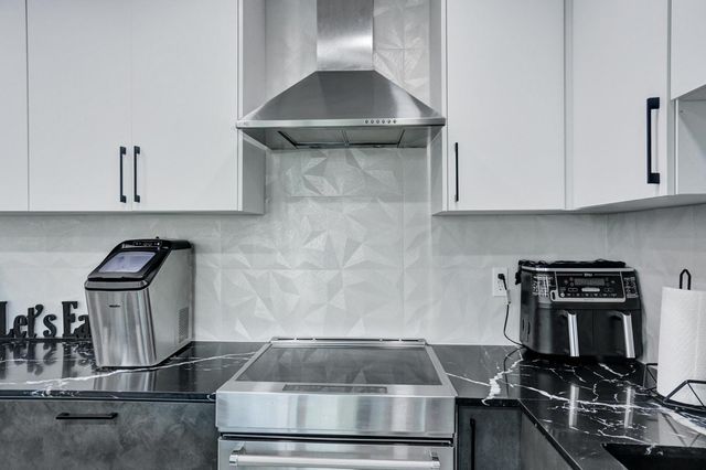 2800 W Aviary Drive, Cooper City, FL 33026