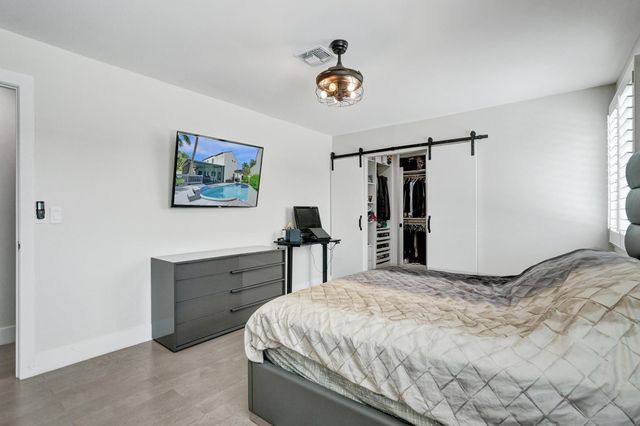 2800 W Aviary Drive, Cooper City, FL 33026