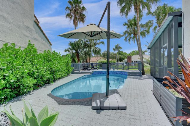 2800 W Aviary Drive, Cooper City, FL 33026