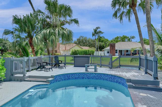 2800 W Aviary Drive, Cooper City, FL 33026