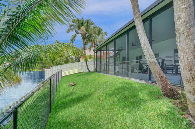 2800 W Aviary Drive, Cooper City, FL 33026