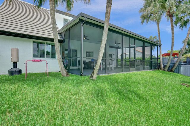 2800 W Aviary Drive, Cooper City, FL 33026