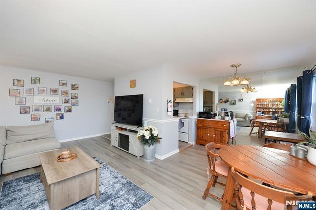 100 Pierson Miller E4, Pompton Lakes, NJ 07442