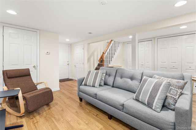 24 Locust Road, Wading River, NY 11792