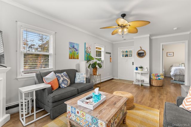 24 Locust Road, Wading River, NY 11792