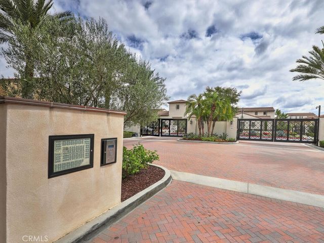 10866 Rojo Court, Cypress, CA 90720