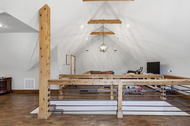 8240 County Loop 202, Joplin, MO 64801