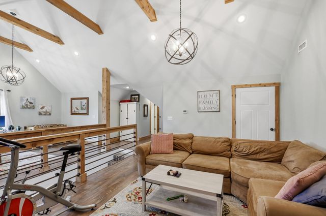 8240 County Loop 202, Joplin, MO 64801