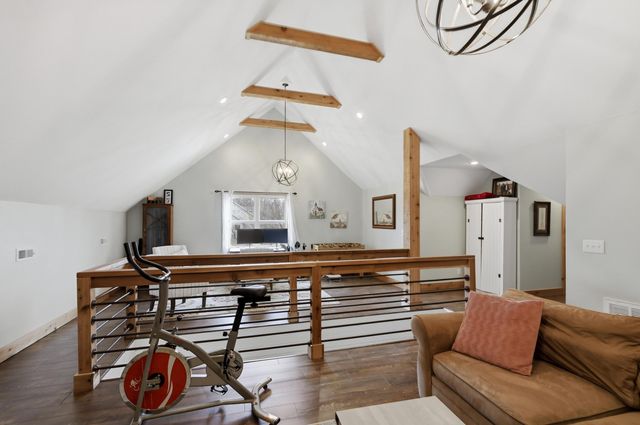 8240 County Loop 202, Joplin, MO 64801