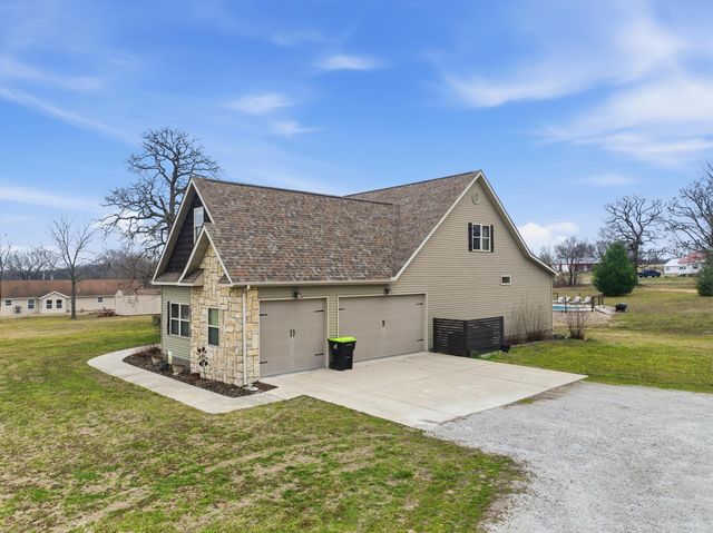 8240 County Loop 202, Joplin, MO 64801