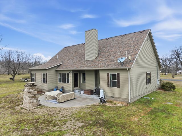 8240 County Loop 202, Joplin, MO 64801