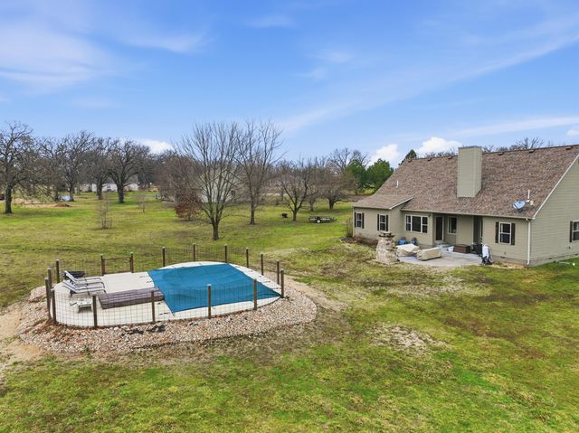 8240 County Loop 202, Joplin, MO 64801