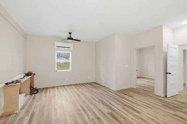 8240 County Loop 202, Joplin, MO 64801